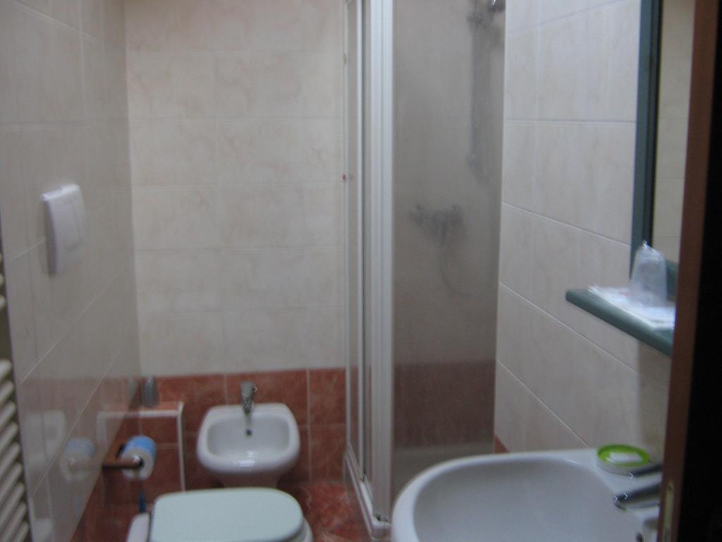 קוולקסלה Affittacamere La Palazzina מראה חיצוני תמונה