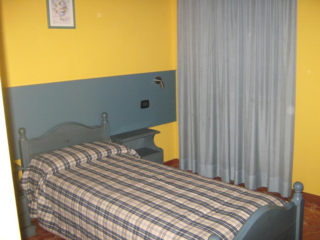 קוולקסלה Affittacamere La Palazzina מראה חיצוני תמונה